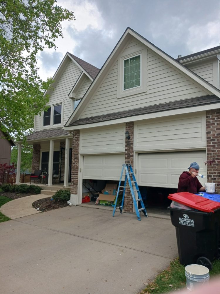 Painting in Shawnee, KS